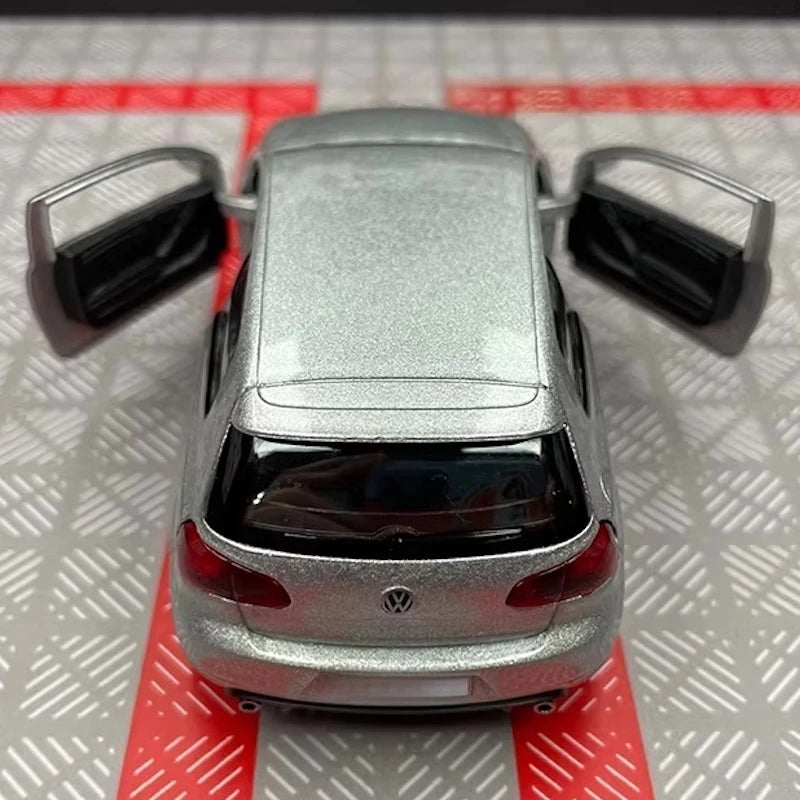 [TOY] 1:36 Volkswagen 2010 Golf GTI Silver Model Car Die-Cast