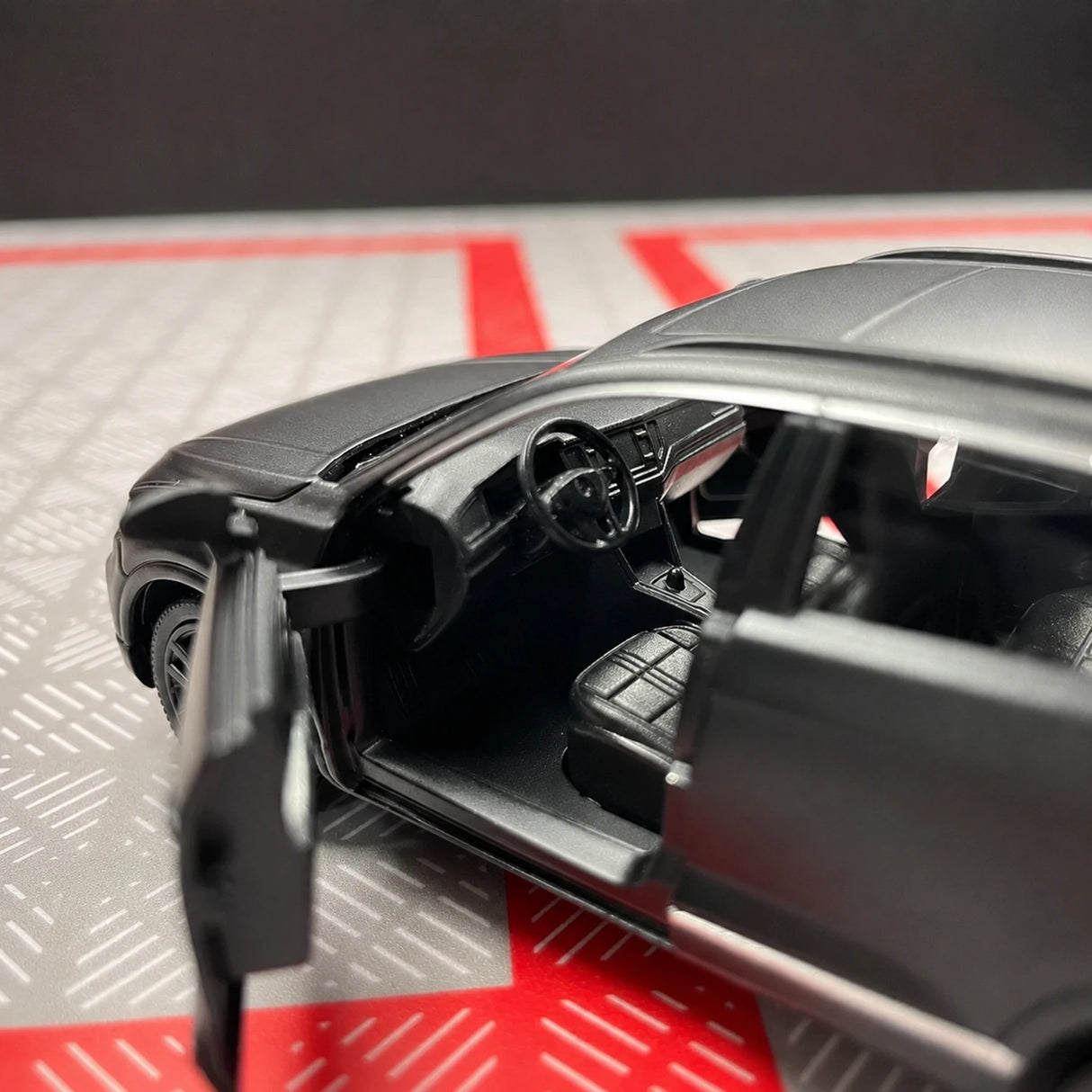 Volkswagen 2020 T-Roc Black 1:36 – Diecast Display Model Die-Cast