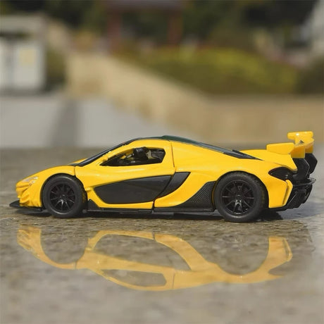 McLaren 2015 P1 GTR أصفر 1:40 – نموذج عرض معدني مصبوب