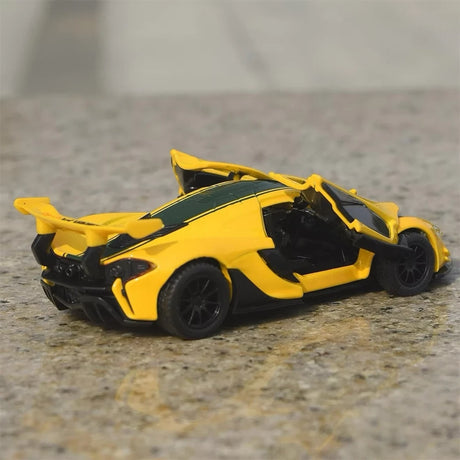McLaren 2015 P1 GTR أصفر 1:40 – نموذج عرض معدني مصبوب