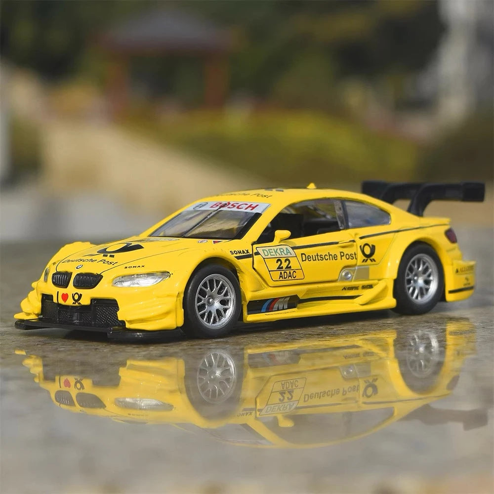 [TOY] 1:42 BMW 2012 E92 M3 DTM Deutsche Post #22 Model Car Die-Cast