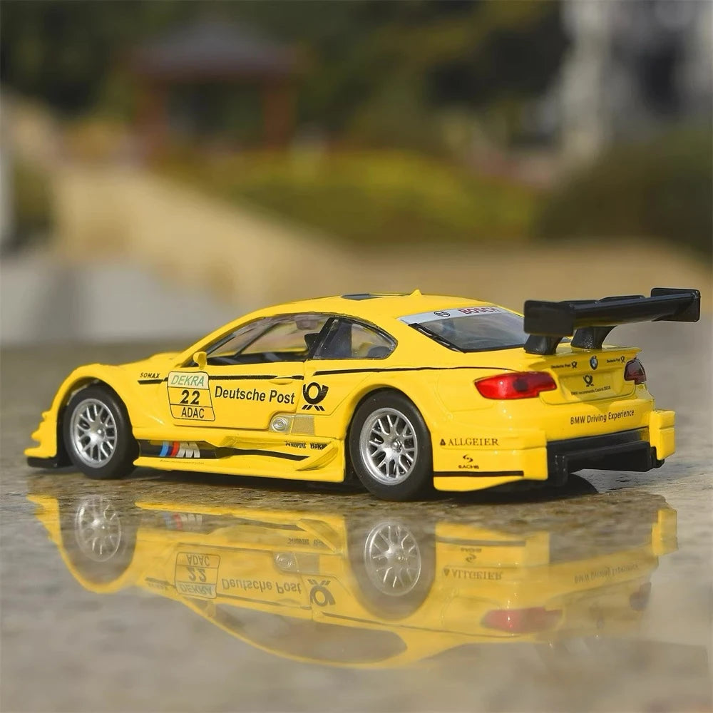 [TOY] 1:42 BMW 2012 E92 M3 DTM Deutsche Post #22 Model Car Die-Cast