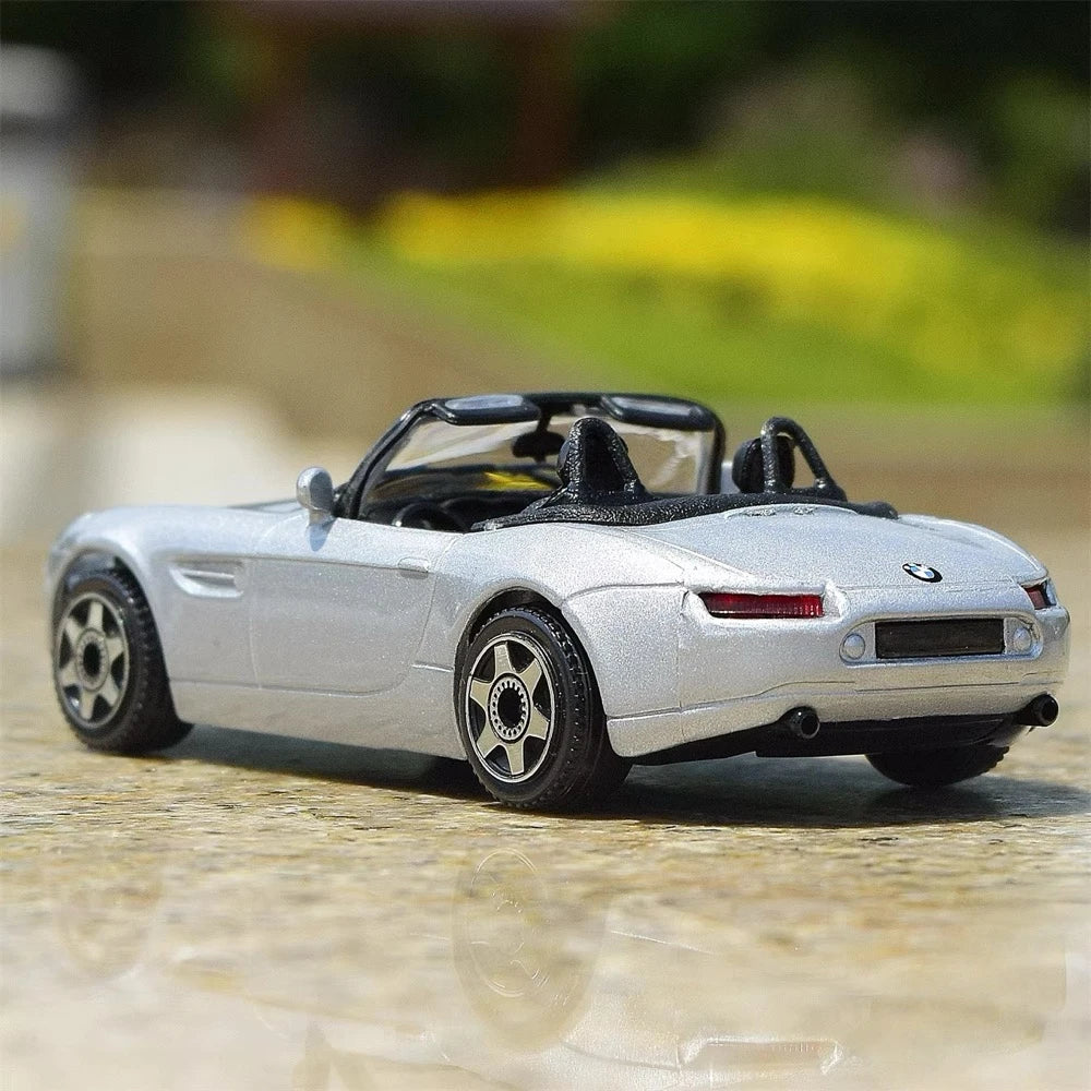 [TOY] 1:43 BMW 2000 E52 Z8 Silver Model Car Die-Cast