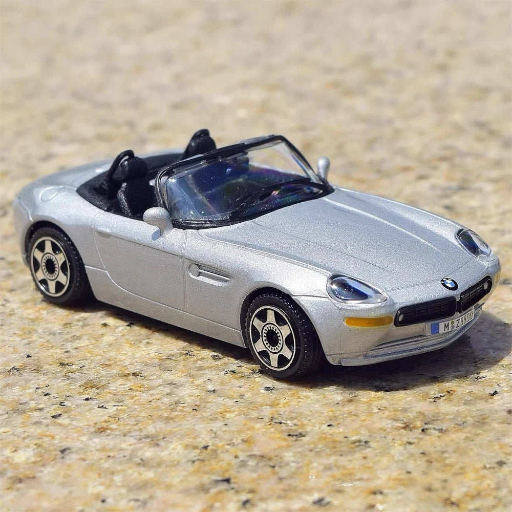 [TOY] 1:43 BMW 2000 E52 Z8 Silver Model Car Die-Cast