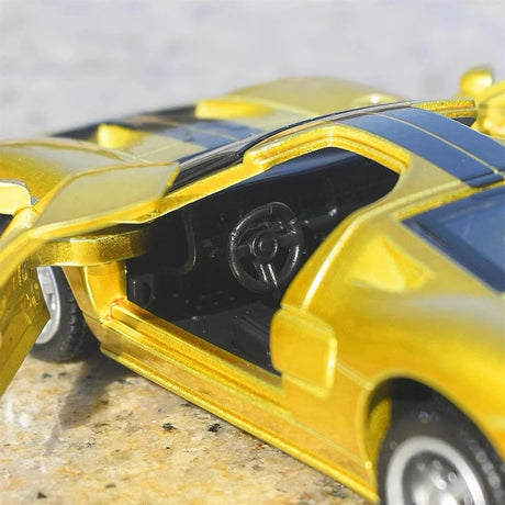 [TOY] 1:43 Ford 2004 GT Gold Model Car Die-Cast