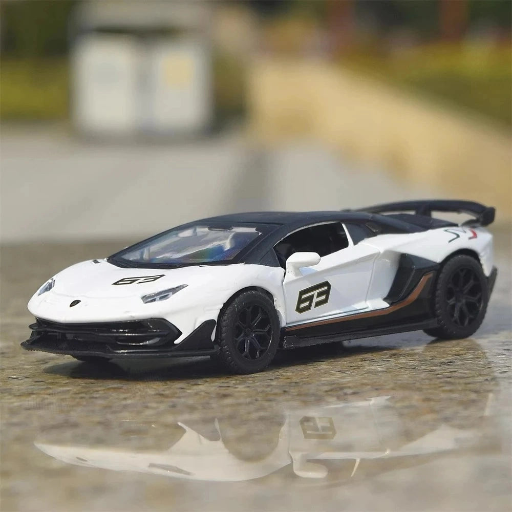 [TOY] 1:43 Lamborghini 2019 Aventador SVJ White Model Car Die-Cast