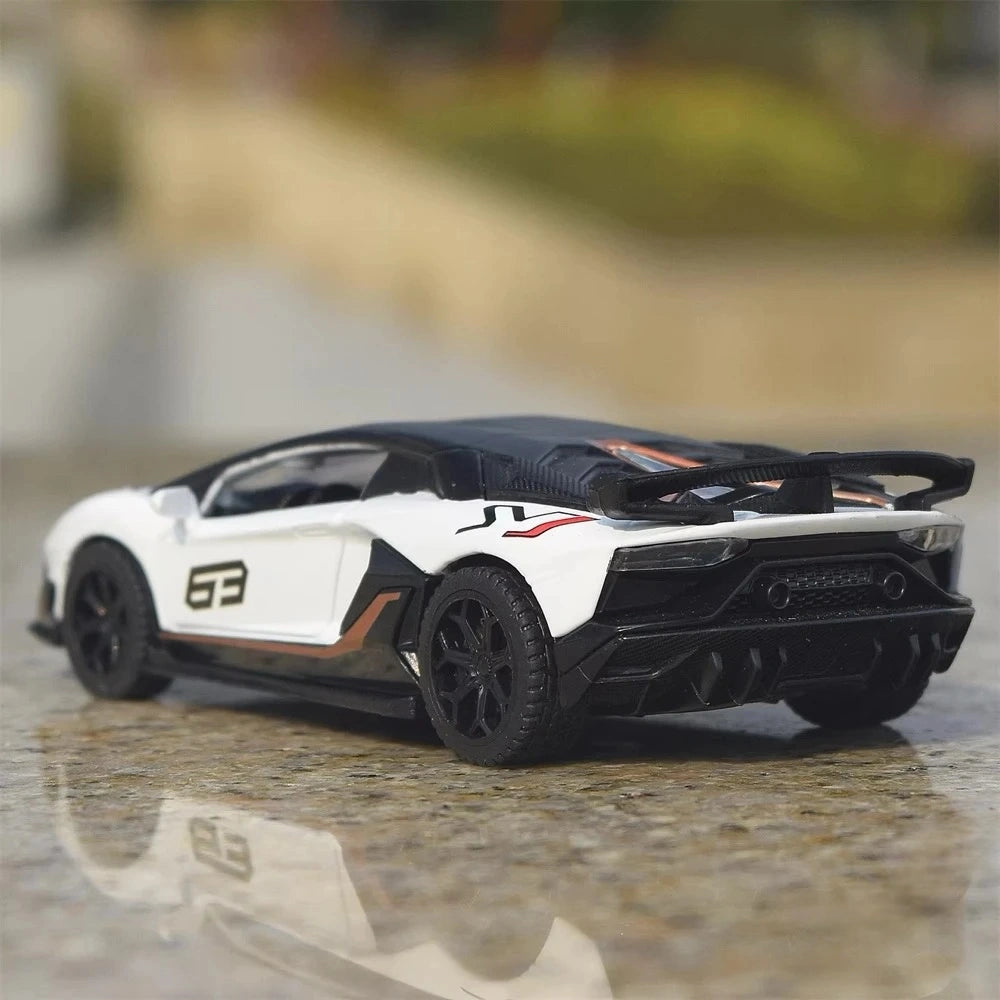 [TOY] 1:43 Lamborghini 2019 Aventador SVJ White Model Car Die-Cast