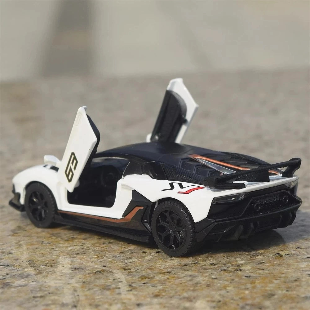 [TOY] 1:43 Lamborghini 2019 Aventador SVJ White Model Car Die-Cast