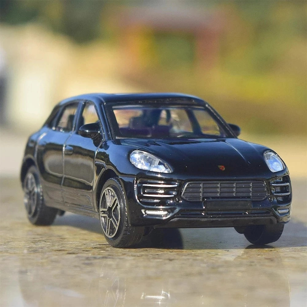 [TOY] 1:43 Porsche 2014 Macan Black Model Car Die-Cast