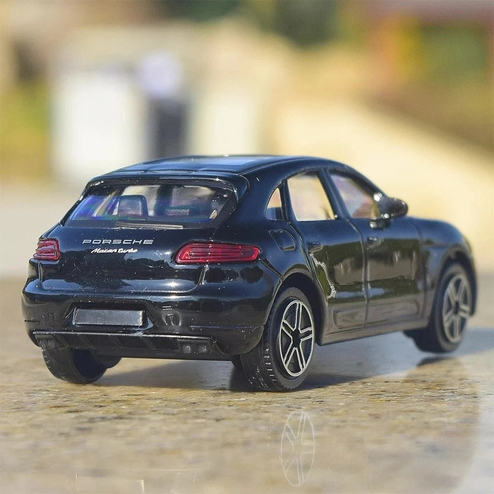 [TOY] 1:43 Porsche 2014 Macan Black Model Car Die-Cast