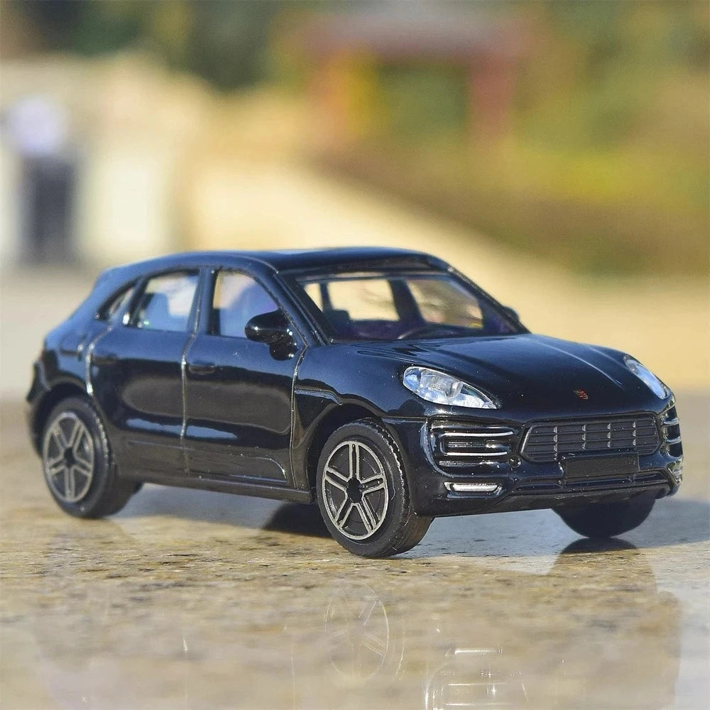 [TOY] 1:43 Porsche 2014 Macan musta pienoismalli Die-Cast