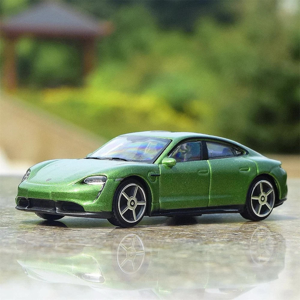 [TOY] 1:43 Porsche 2019 Taycan Green Model Car Die-Cast