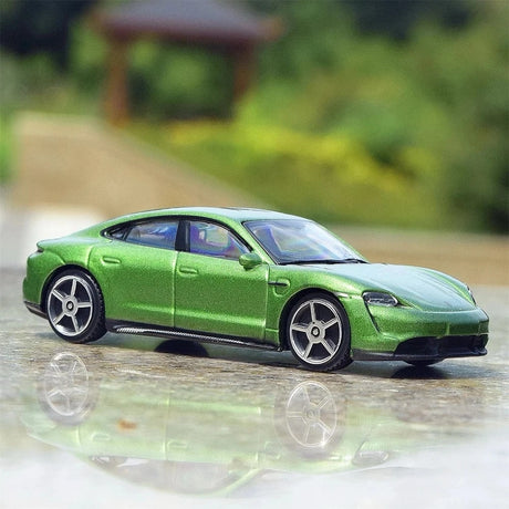 [TOY] 1:43 Porsche 2019 Taycan groen modelauto Die-Cast