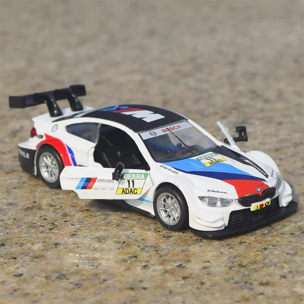 [TOY] 1:44 BMW 2014 F82 M4 DTM #11 Model Car Die-Cast