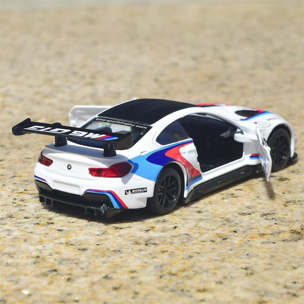 [TOY] 1:44 BMW 2016 F13 M6 GT3 #1 Model Car Die-Cast
