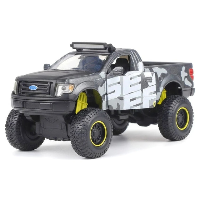 [TOY] 1:46 Ford 2009 F-150 Bigfoot ブラック モデルカー Die-Cast