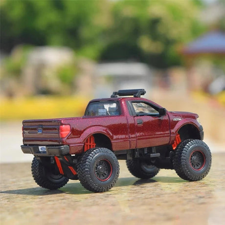 Ford 2009 F-150 Bigfoot Red 1:46 – model wyświetlacza odlewanego