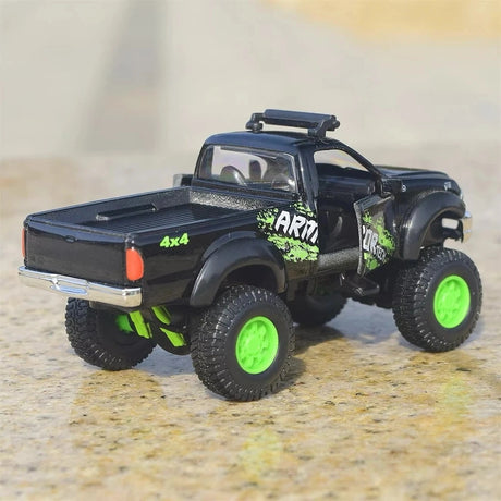 Ford 2011 F-350 Black 1:46 – model z odlewem odlewanym
