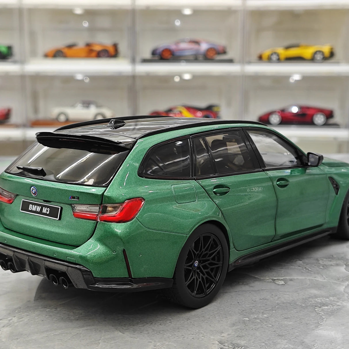 TSM BMW 2023 M3 Touring M G81 Isle of Man Green Metallic 1:18 – keräilyhartsimalli