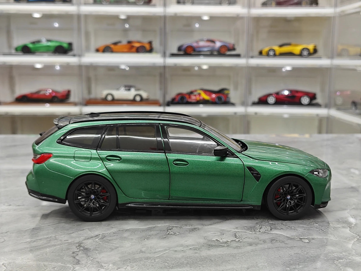 TSM BMW 2023 M3 Touring M G81 Isle of Man Green Metallic 1:18 – keräilyhartsimalli