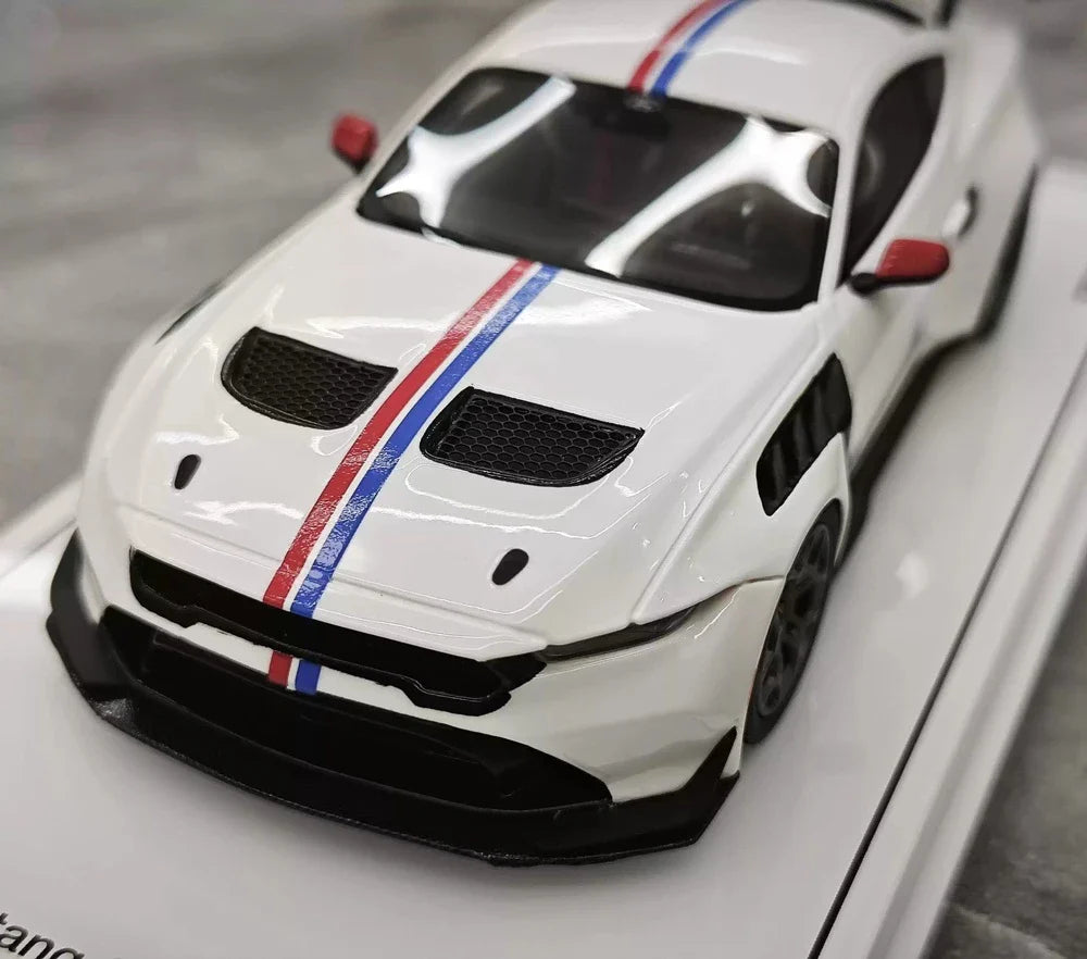 [TSM] 1:43 Ford 2025 Mustang GTD White Model Car Resin