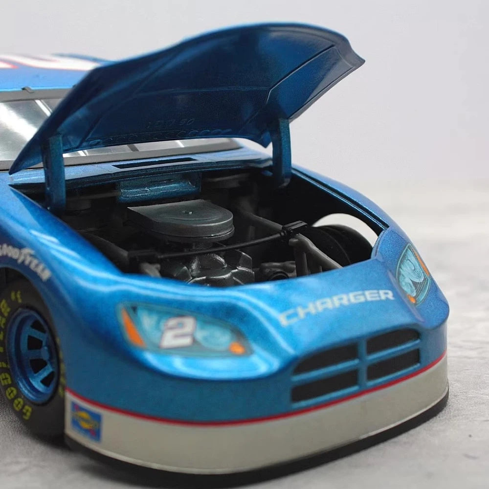 [Team Caliber] 1:24 Dodge 2006 Charger NASCAR #2 Miller Lite Blue Model Car Die-Cast