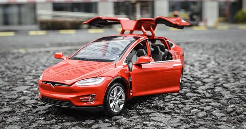 1:32 Tesla 2015 Model X Die Cast Model Car