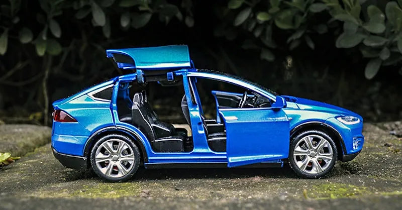 1:32 Tesla 2015 Model X Die Cast Model Car