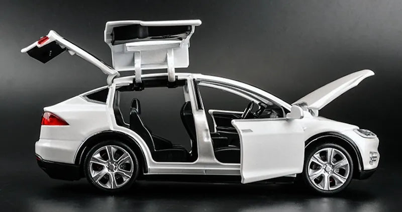 1:32 Tesla 2015 Model X Die Cast Model Car