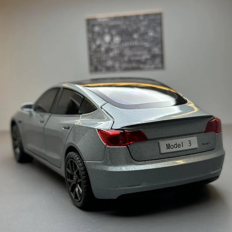 1:24 Tesla 2016 Model 3 Die Cast Model Car