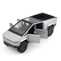 1:24 Tesla 2023 Cybertruck Die Cast Model Car