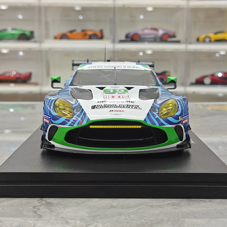 Aston Martin 2025 Vantage GT3 Evo Van der Steur Racing IMSA #19 1:18 Harz-Sammlermodell von Top Speed – Ansicht 1