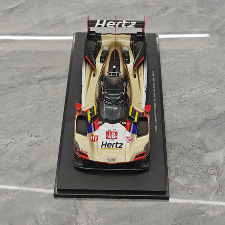 Cadillac 2025 V-Series.R Cadillac Hertz Team JOTA #12 1:18 24h Le Mans Resin-Sammlermodell von Top Speed – 2 ansehen
