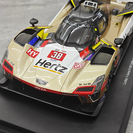 Cadillac 2025 V-Series.R Cadillac Hertz Team JOTA #38 1:18 24h Le Mans Resin-Sammlermodell von Top Speed – siehe 11