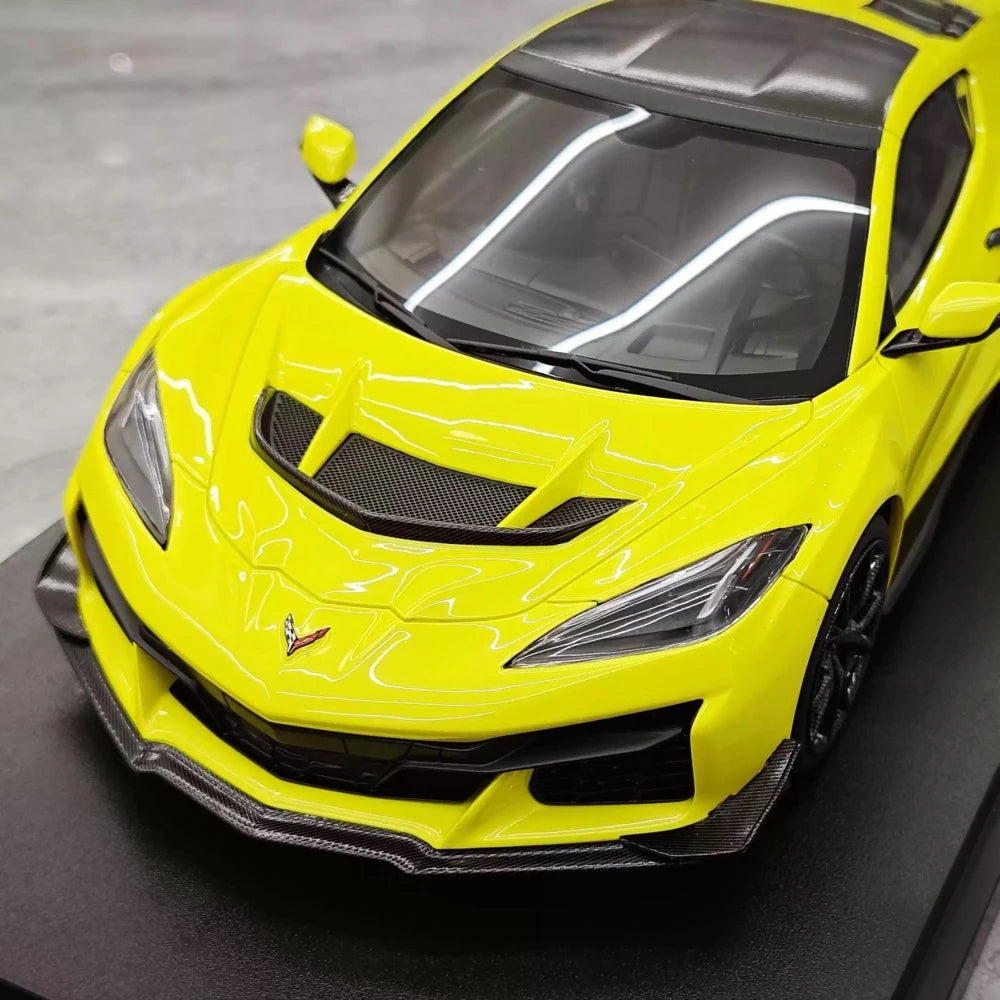 [Top Speed] 1:18 Chevrolet 2025 Corvette ZR1 gul modellbil harts