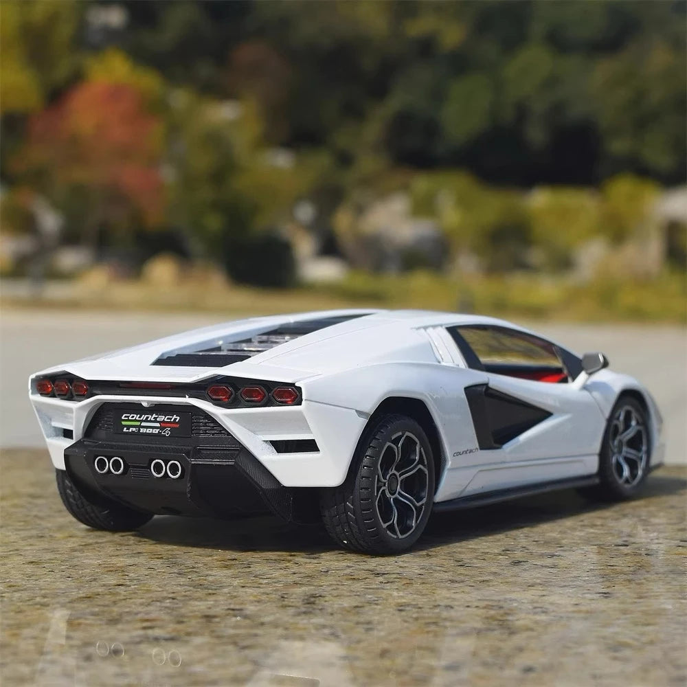 [TOY] 1:24 Lamborghini 2022 Countach LPI800-4 White Model Car Die-Cast