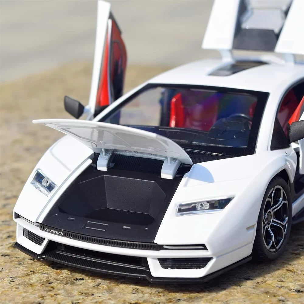 [TOY] 1:24 Lamborghini 2022 Countach LPI800-4 White Model Car Die-Cast