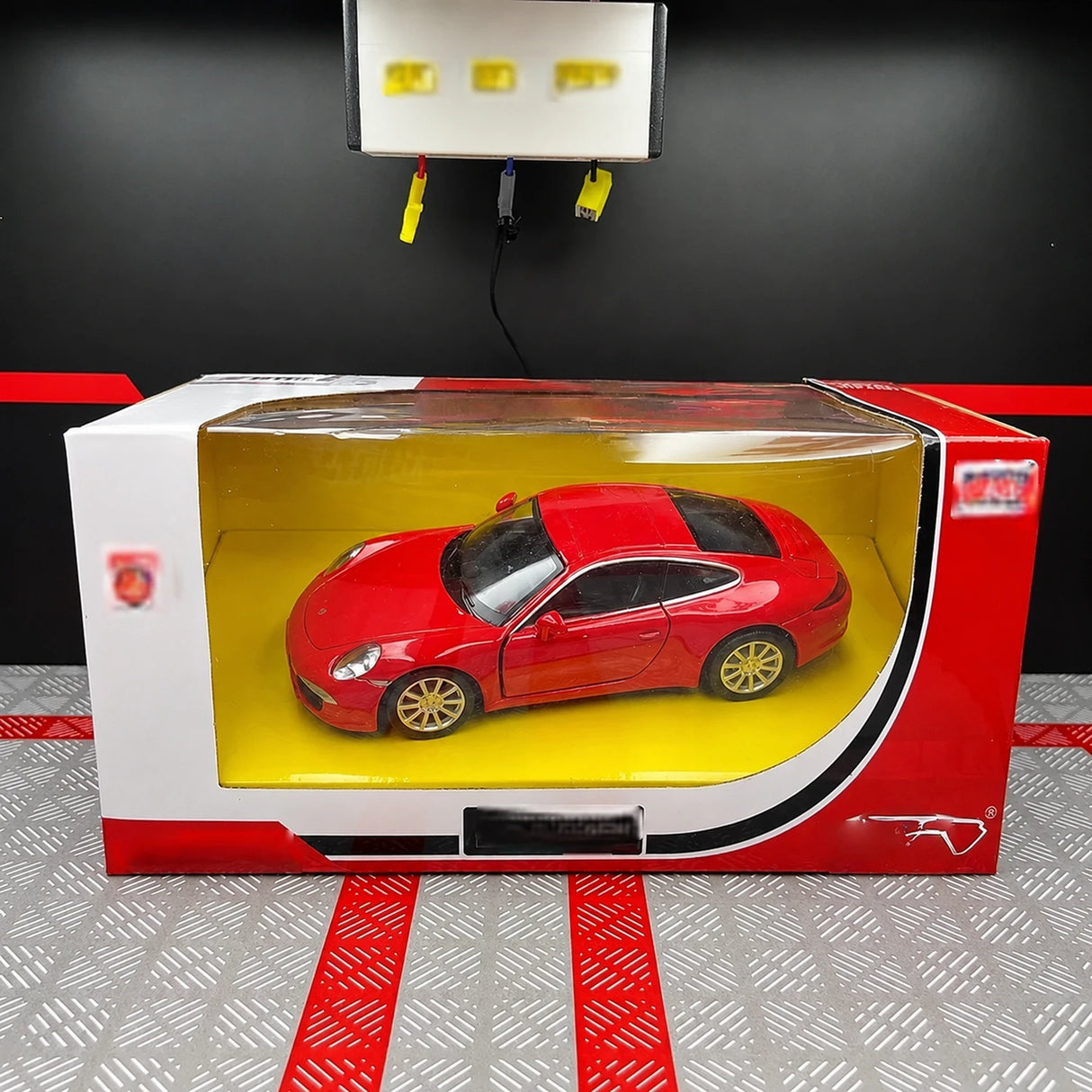 Porsche 2011 911 Carrera S Red 1:36 – Diecast Display Model Die-Cast
