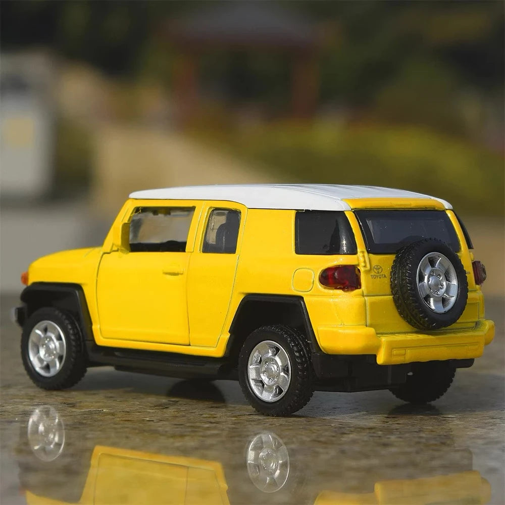 [TOY] 1:43 Toyota 2006 FJ Cruiser Yellow Model Car Die-Cast
