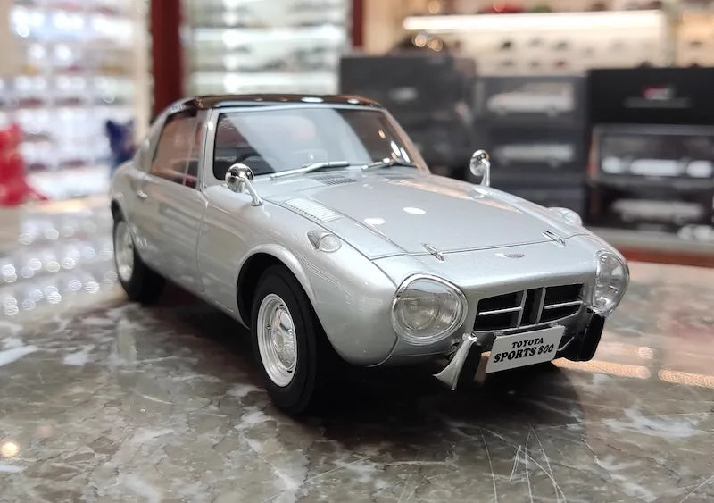 1:18 Toyota 1965 Sports 800 Die Cast Model Car