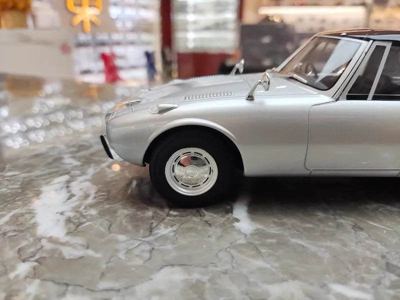 1:18 Toyota 1965 Sports 800 Die Cast Model Car