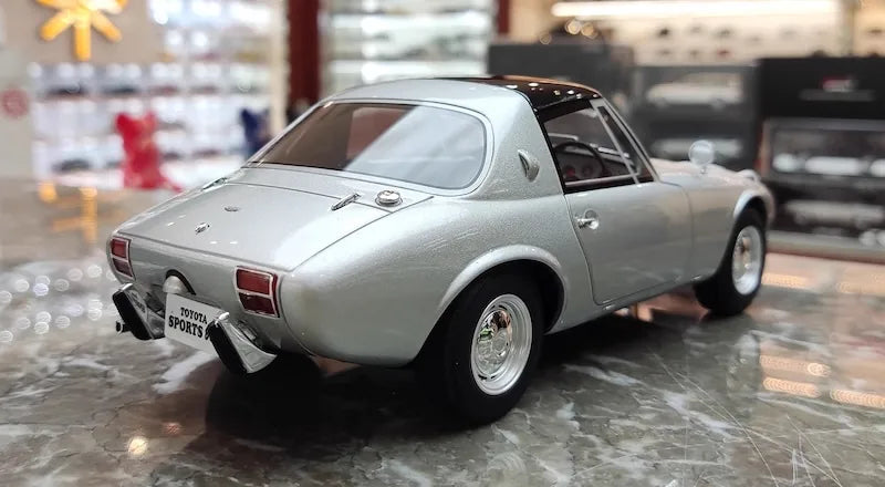 1:18 Toyota 1965 Sports 800 Die Cast Model Car