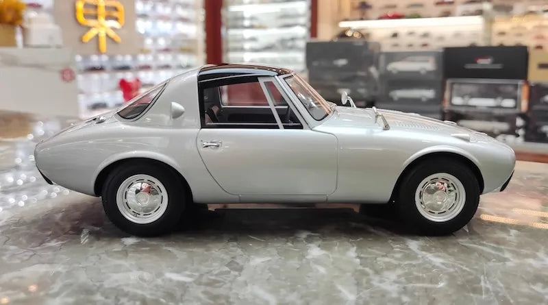 1:18 Toyota 1965 Sports 800 Die Cast Model Car