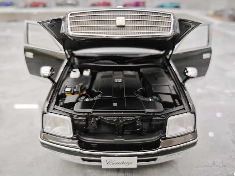 1:18 Toyota 1997 Century Die Cast Model Car