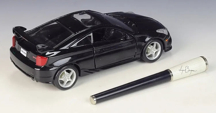 1:24 Toyota 2004 Celica GTS Die Cast Model Car