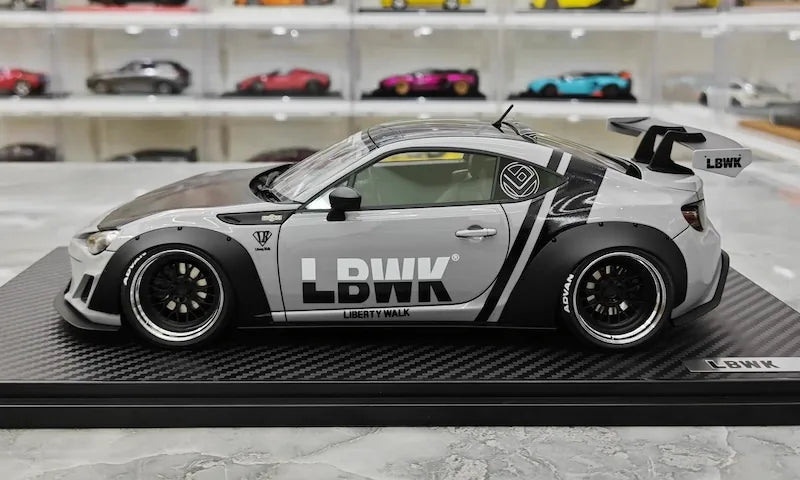 1:18 Toyota 2012 86/Subaru BRZ LBWK Gray Die Cast Model Car