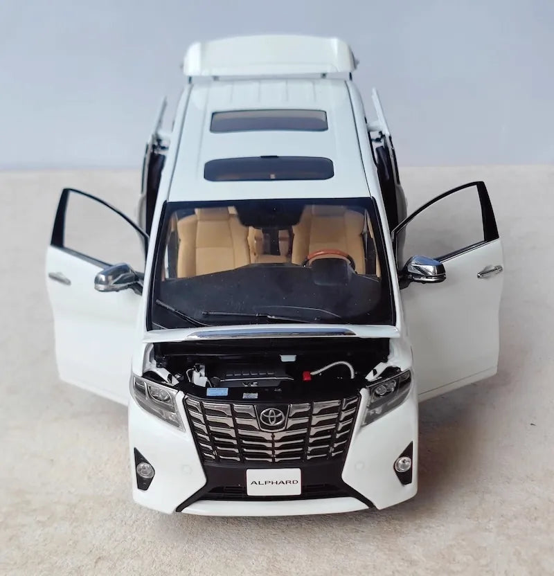 1:18 Toyota 2015 Alphard Die Cast Model Car