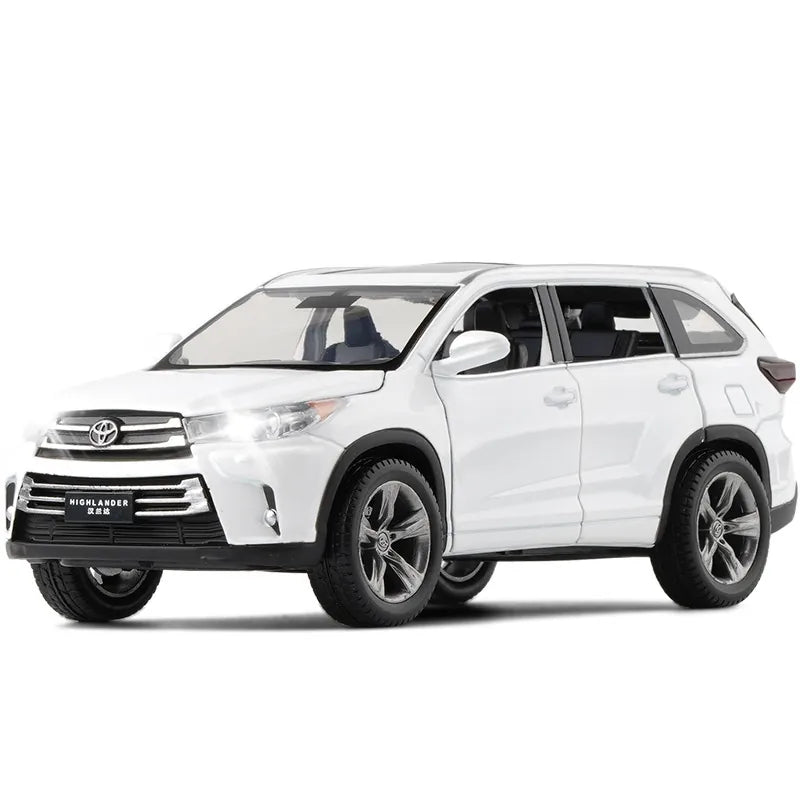 1:32 Toyota 2016 Highlander 3rd Die Cast Model Car