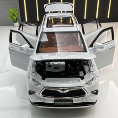1:24 Toyota 2019 Highlander 4th Die Cast Model Car
