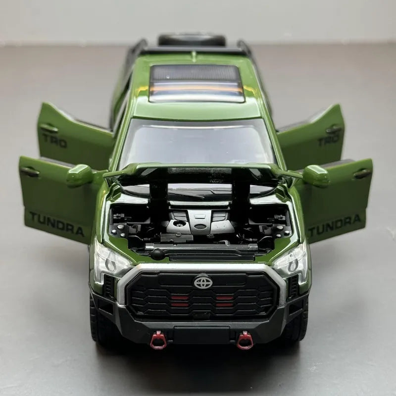 1:32 Toyota 2022 Tundra XK70 3rd Die Cast Model Car
